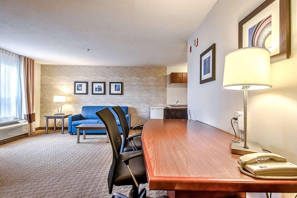 Comfort Inn & Suites South Calgary Room photo